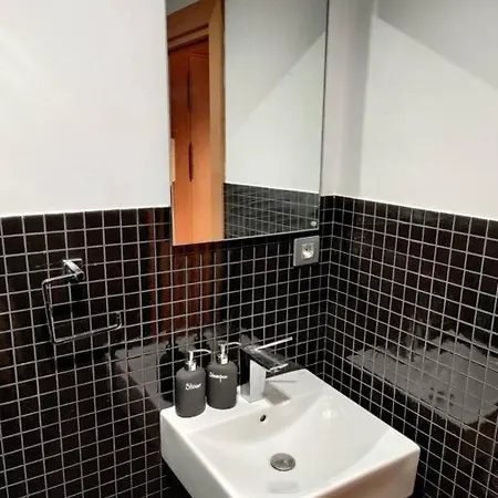Apartman Iaros La Roca Santender